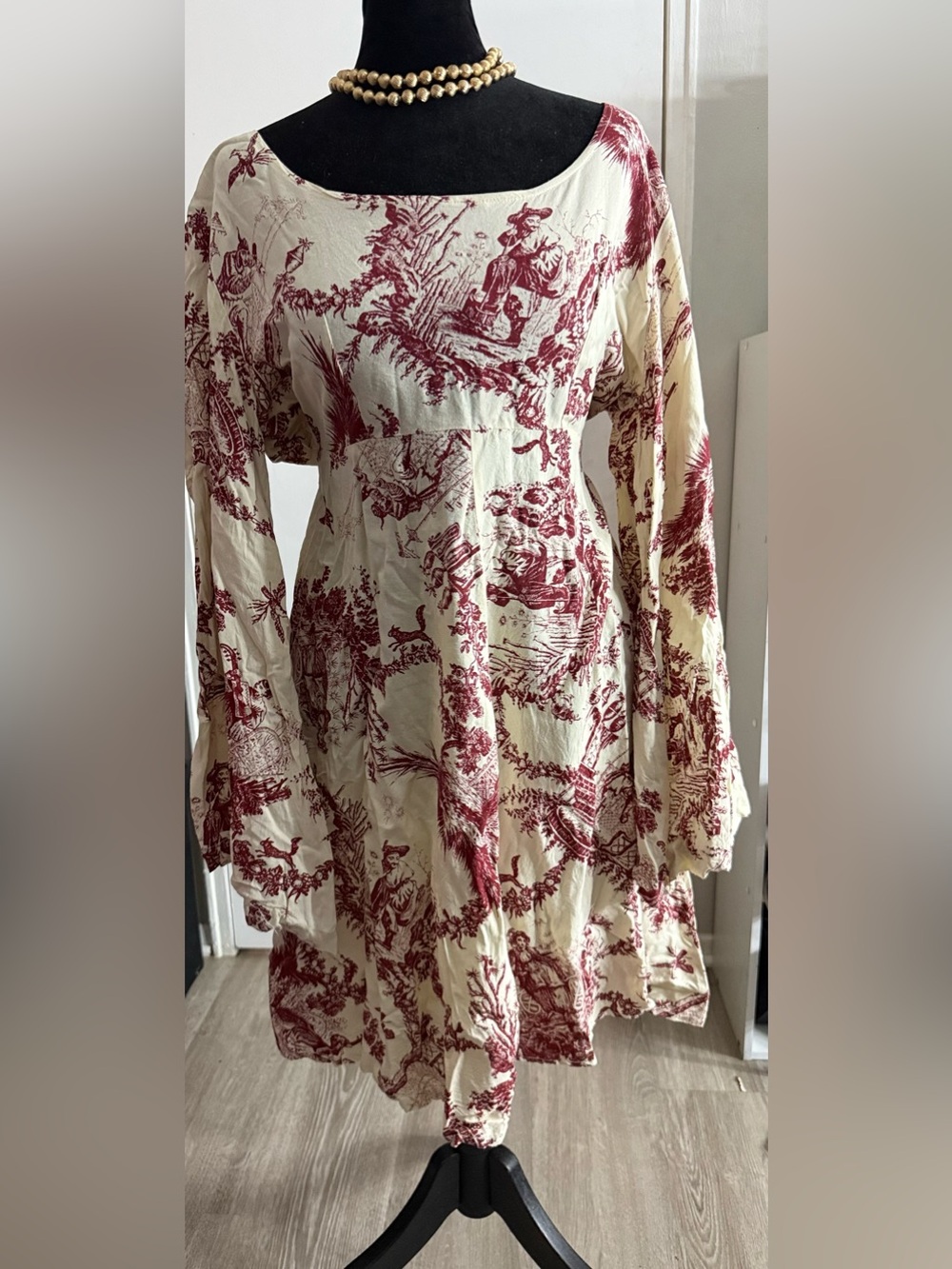 Vintage Ercoli PA Toile Print Bell Sleeve 100%  Rayon Dress Romantic Art OS